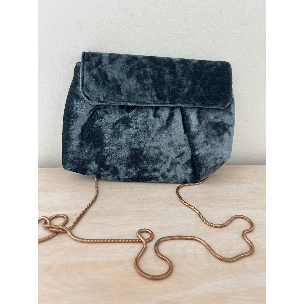 La Regale Blue Crushed Velvet‎ Evening Clutch Bag Gold Chain Crossbody Y2K